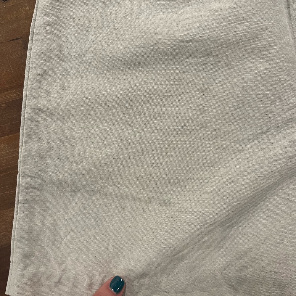 Co Linen Sack Shorts -8 - Picture 5 of 12